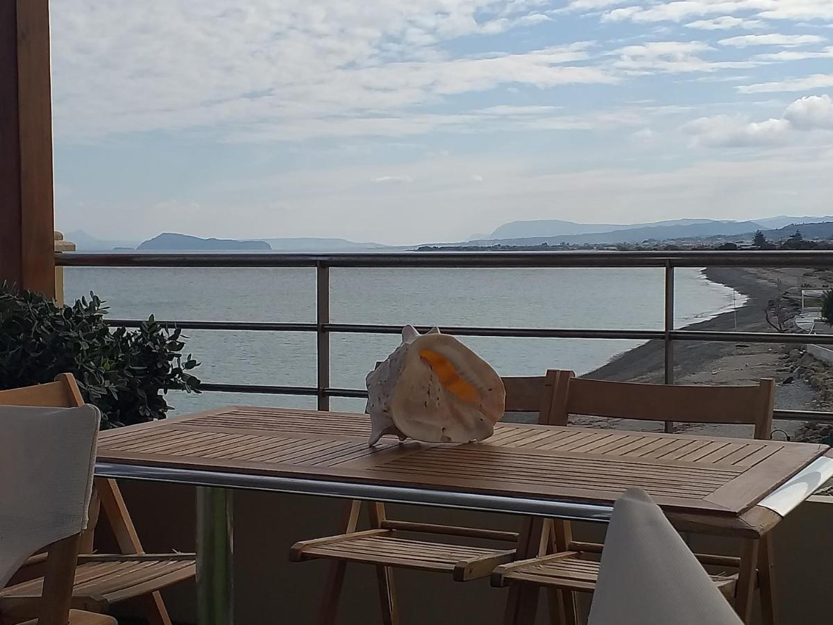 Xristinas Seaside Apartments Kolymbari Exterior photo