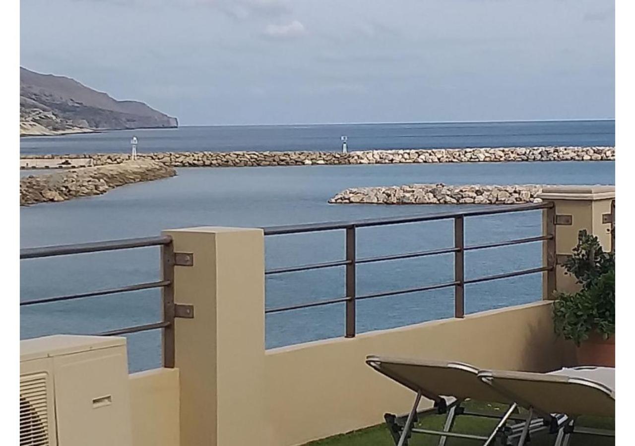 Xristinas Seaside Apartments Kolymbari Exterior photo