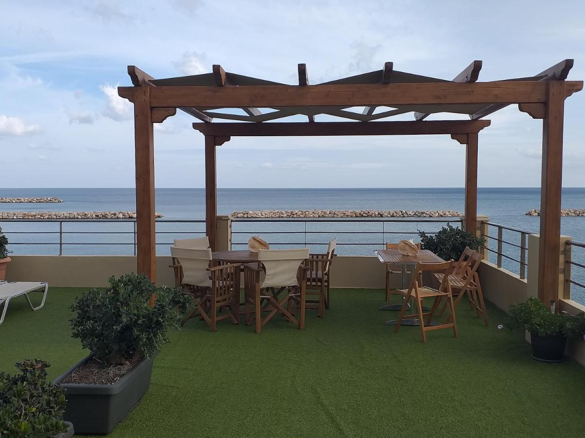 Xristinas Seaside Apartments Kolymbari Exterior photo