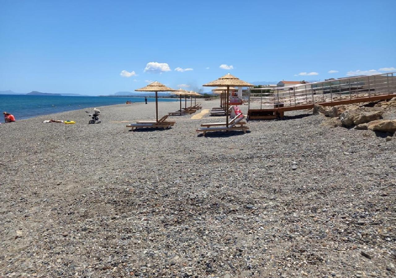 Xristinas Seaside Apartments Kolymbari Exterior photo